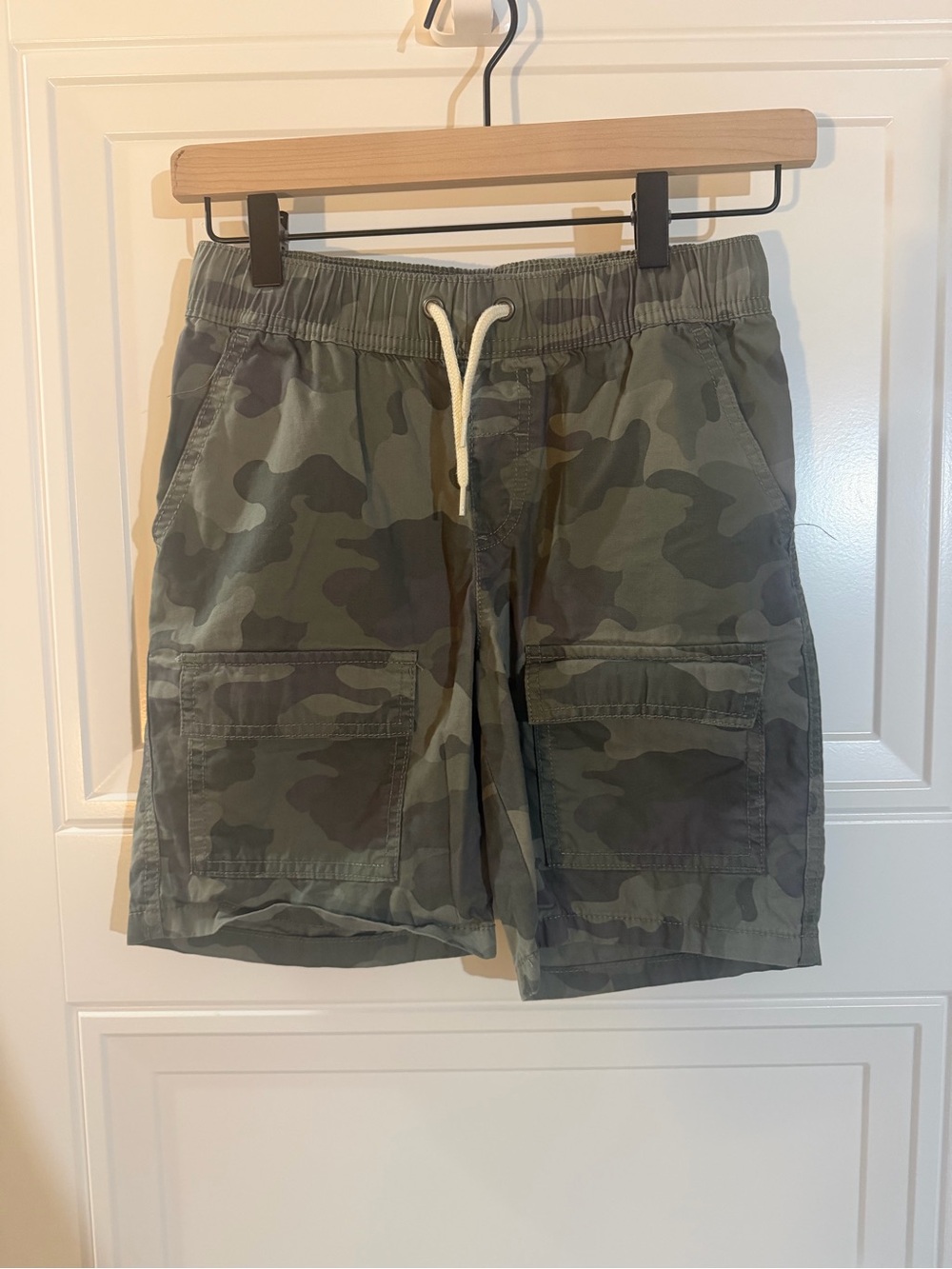 Cat & Jack Olive Camo Drawstring Cargo Shorts Boys Youth L